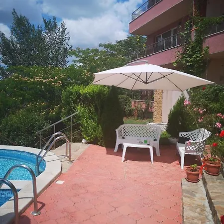 Seaview Complex Karia Apartment