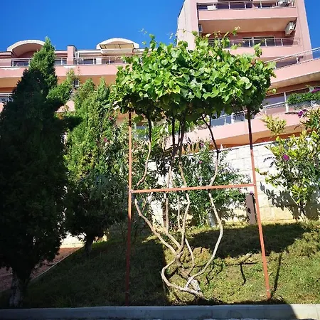 Seaview Complex Karia Apartment
