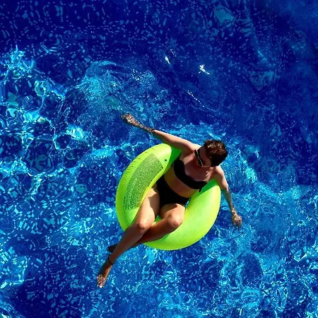 Seaview Complex Karia