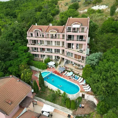 Seaview Complex Karia Apartment